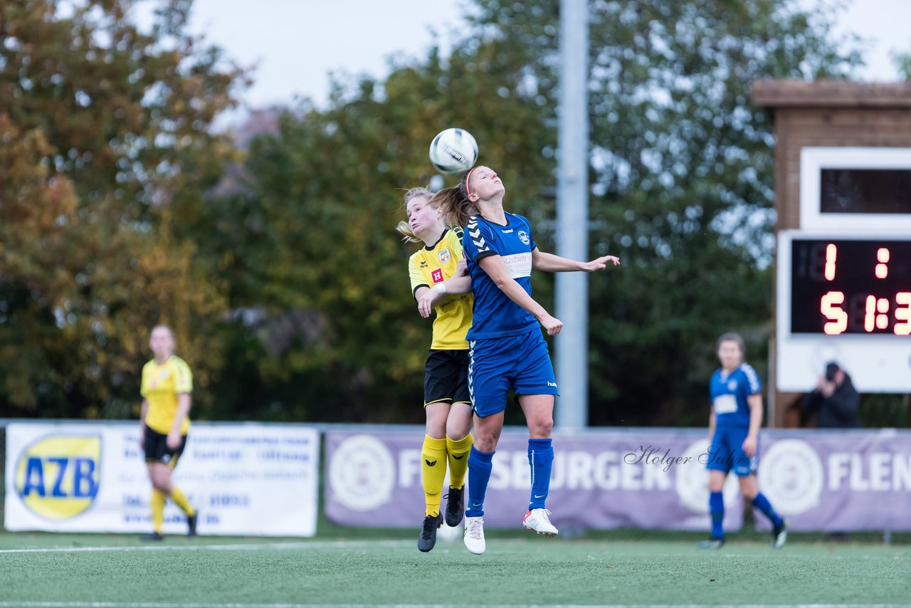 Bild 294 - F SSC Hagen Ahrensburg - SV Frisia 03 Risum-Lindholm : Ergebnis: 2:0